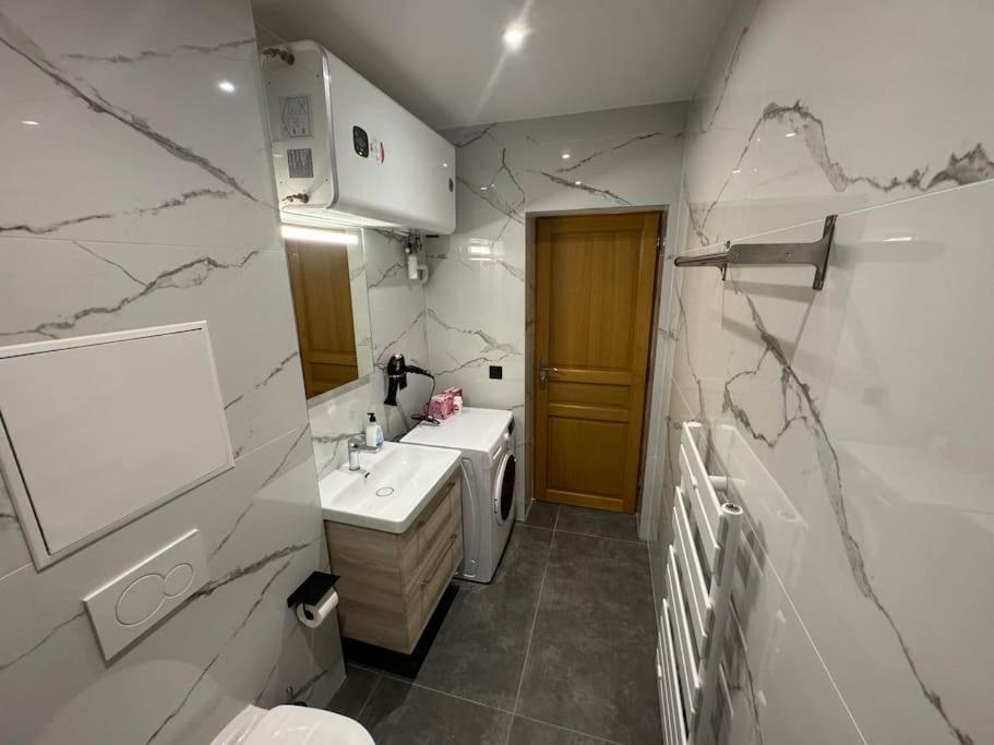 L'Etoile De Seine 77 Appartement 3 Dammarie-les-Lys Luaran gambar