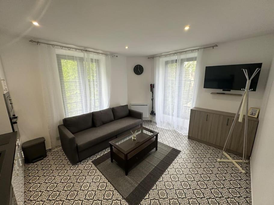 L'Etoile De Seine 77 Appartement 3 Dammarie-les-Lys Luaran gambar